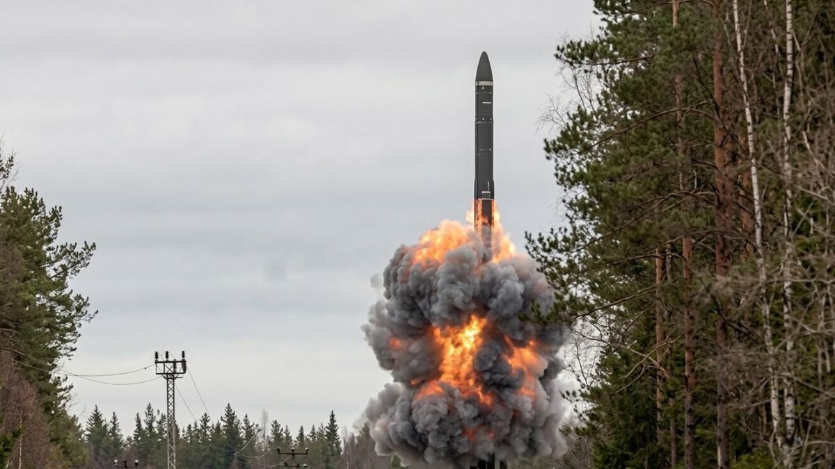 Київщина: Повітряні сили попереджають про загрозу балістичного удару
