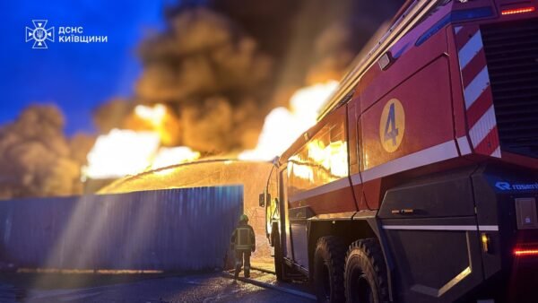 У Бориспільському районі ліквідували масштабну пожежу після атаки БпЛА