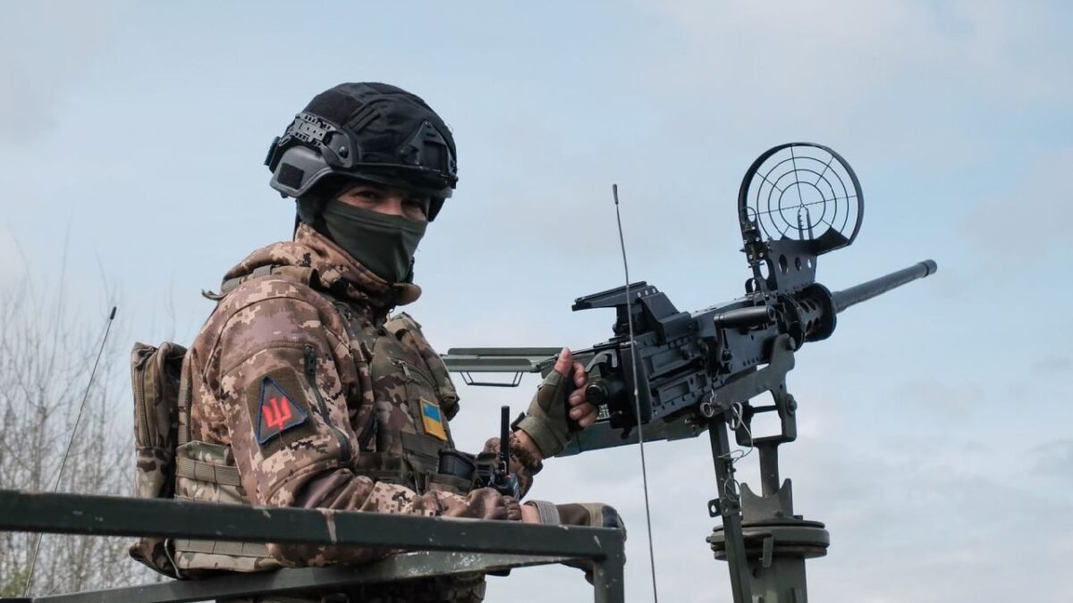 Наслідки нічної атаки на Київщині: пошкоджено інфраструктуру та житло