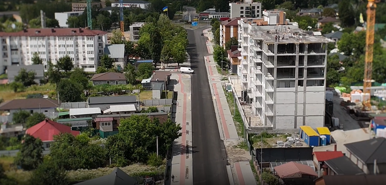 Хід реконструкції вулиці Центральної в Бородянці