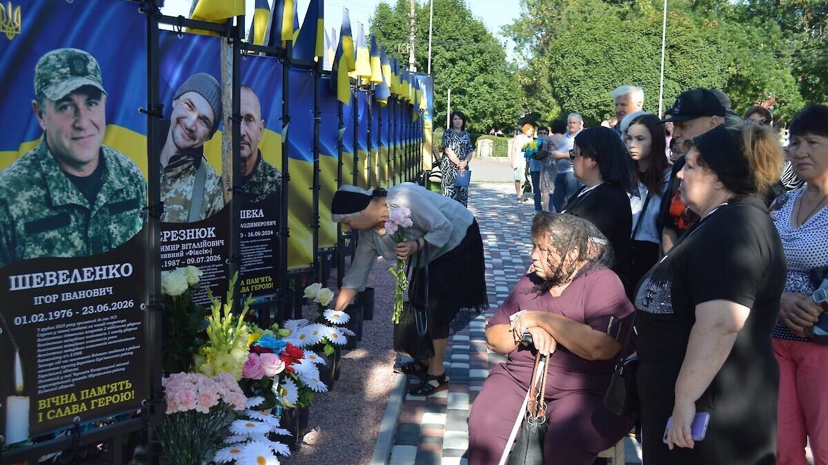 У Кагарлику відкрили шість меморіальних банерів полеглим Героям