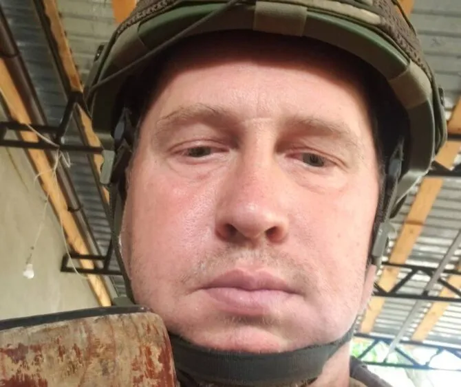 Бучанська громада прощається з полеглим Захисником Ігорем Гнелицьким