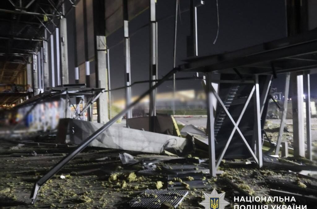 Пошкодження на Київщині: поліція документує наслідки атаки у Бучанському районі