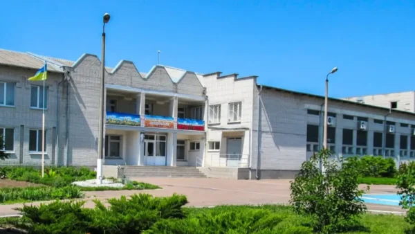 У Гнідині проведуть капітальний ремонт фасаду ліцею за 45,1 млн гривень