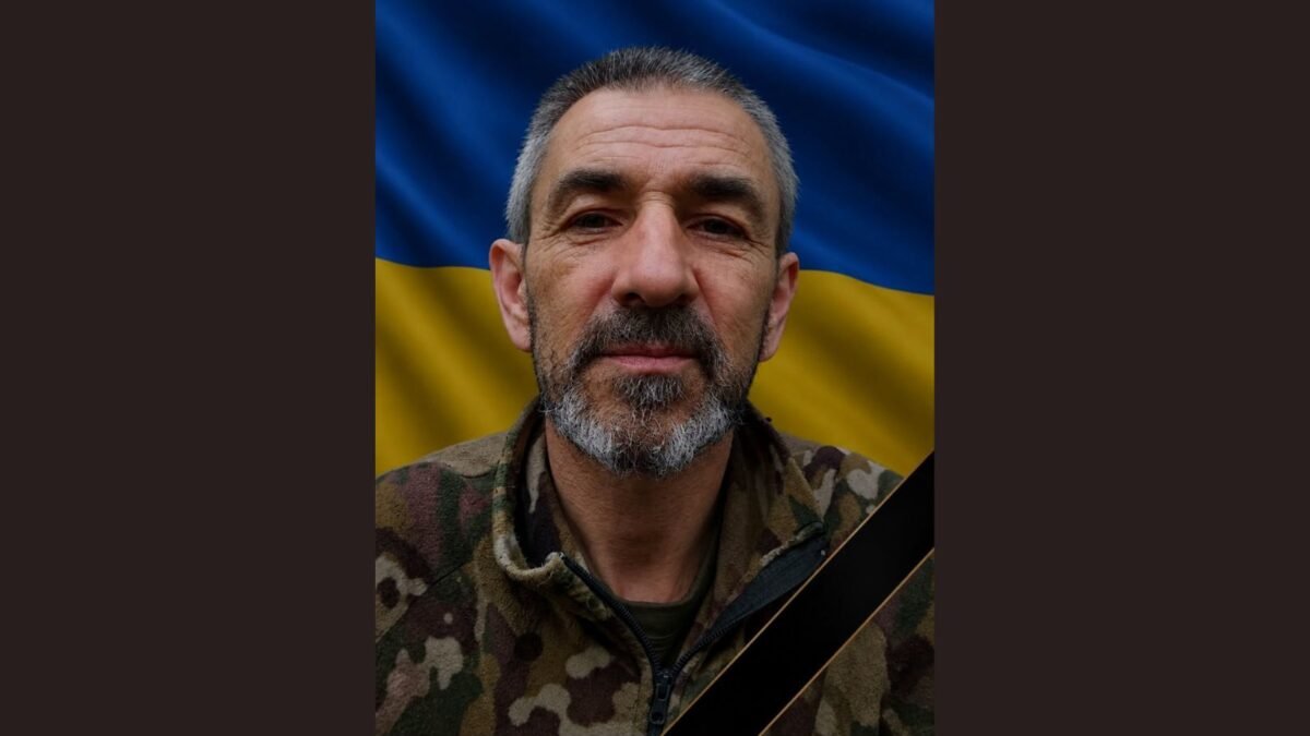 У Бородянській громаді попрощаються із загиблим захисником Василем Присяжним