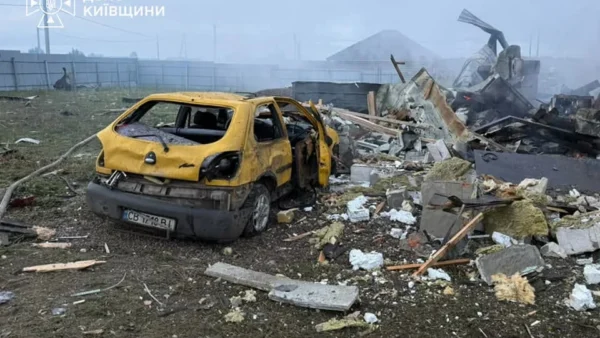 Ранкова атака дронів на Фастівщині: п’ятеро постраждалих, зруйновано приватний будинок