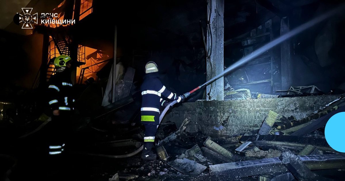 Російська атака на Броварський район: пожежі та пошкодження об’єктів