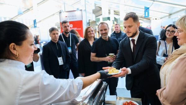 ЄІБ фінансує створення фабрики-кухні у Вишневому для забезпечення шкільного харчування