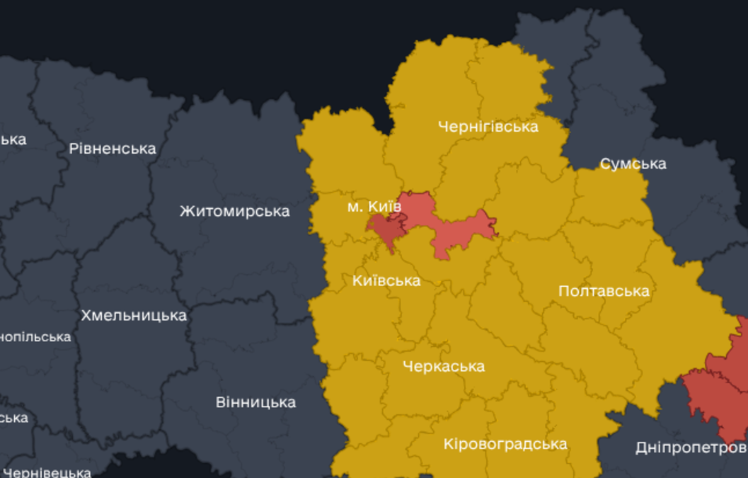 Над Київщиною зафіксовано ворожі безпілотники: деталі повітряної атаки