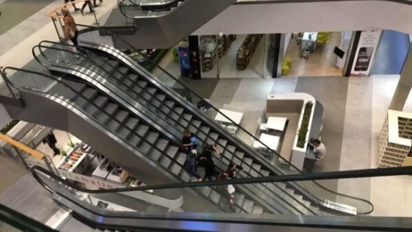Київщина: зростання втрат робочого часу ТРЦ через повітряні тривоги