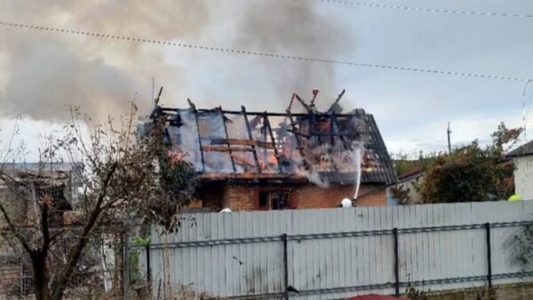Київщина під ворожим обстрілом: пошкодження та постраждалі в трьох районах