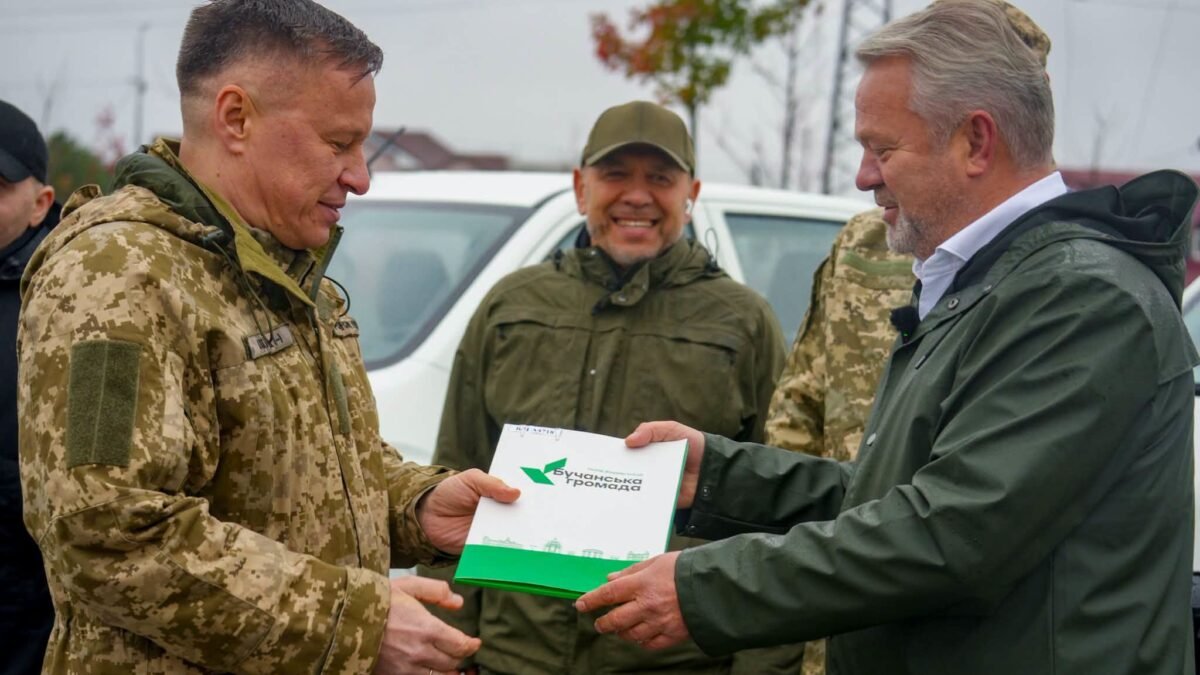 Буча передала військовим допомогу на 16 млн грн