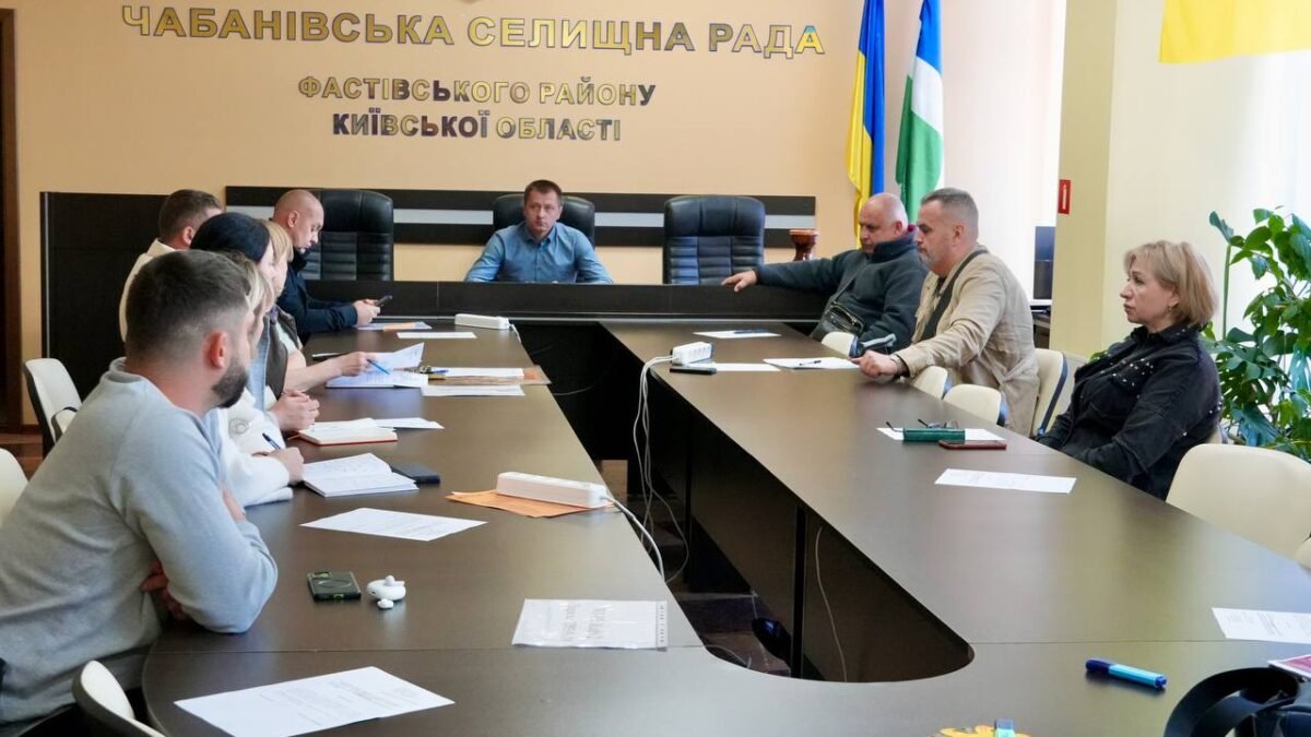 У Чабанах ліквідовують наслідки ворожої атаки та надають допомогу мешканцям