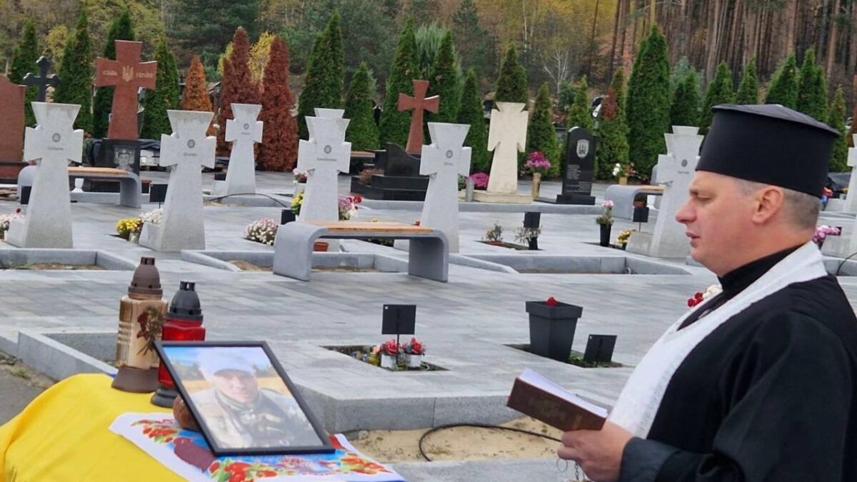 Ірпінська громада попрощалася із Захисником Віктором Тищенком