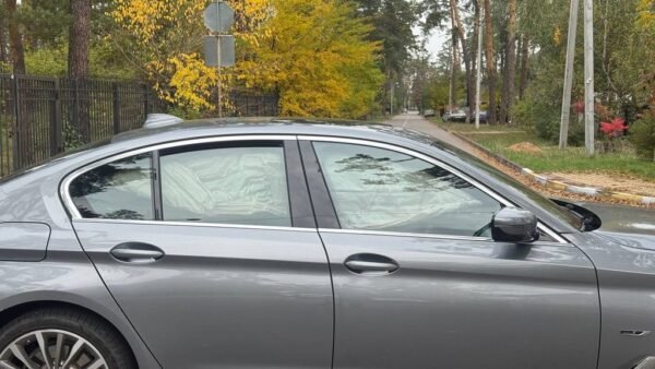 У Бучанській громаді внаслідок падіння уламків пошкоджено будівлю, є постраждала