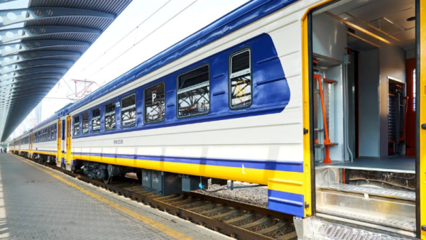 Ускладнення руху міської електрички в Києві через дронову атаку 2 жовтня